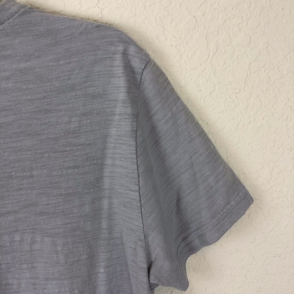 Men's Express Fitted Gray Graphic Print T Shirt - Picture 5 of 16